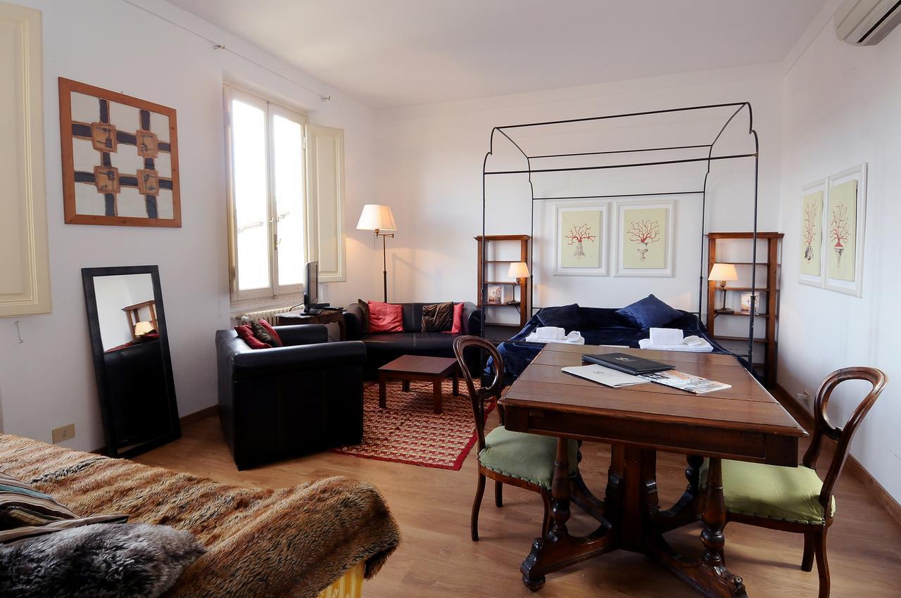 פירנצה Hemeras Boutique House - Lungarno Vespucci מראה חיצוני תמונה